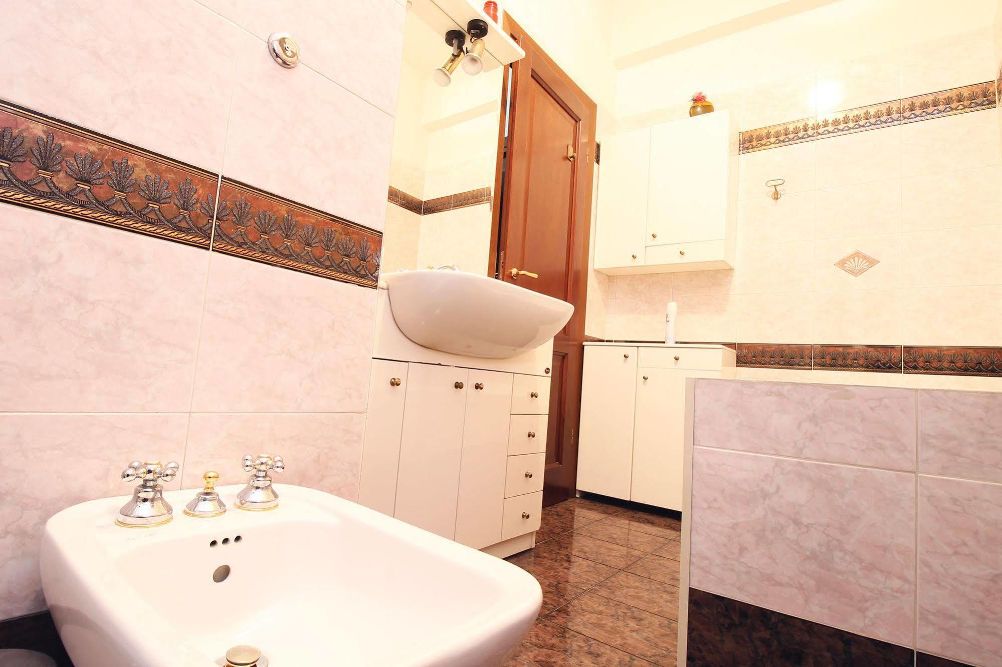 Anastasio II Bed & Breakfast Rome Buitenkant foto